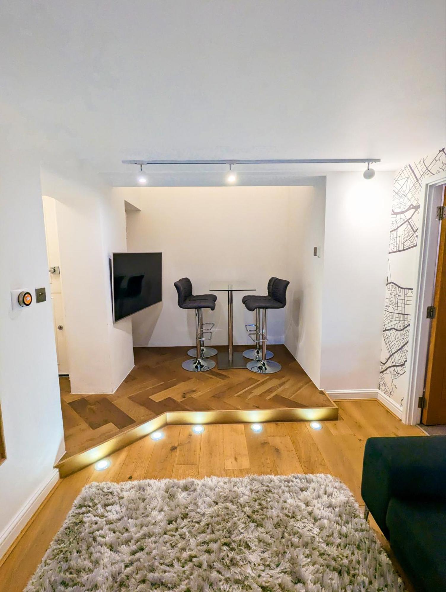 Modern 1 Bedroom In Kensington Appartement Londen